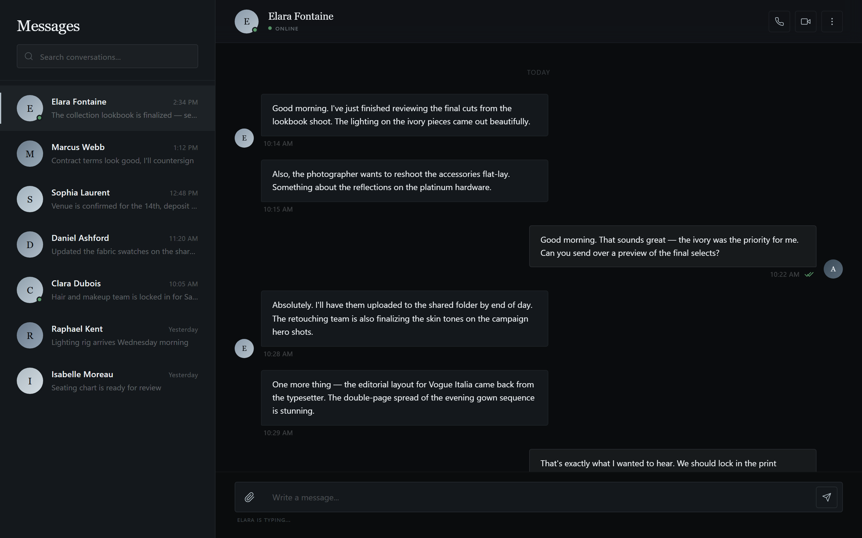 Luxury Dark Chat Conversation